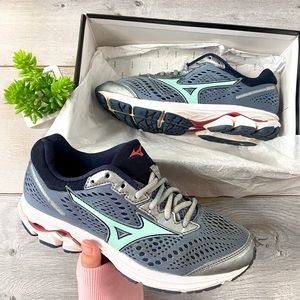 Mizuno Wave Rider 22